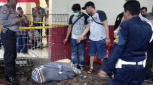 mayat dalam plastik