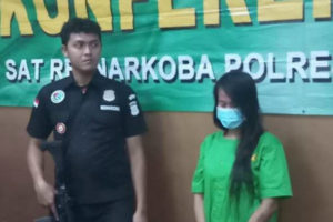 Wanita Sabu