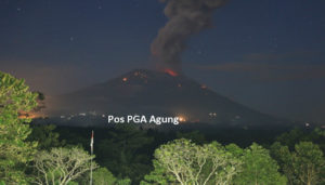 Gunung Agung Meletus