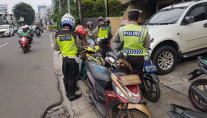 Merokok Ditilang