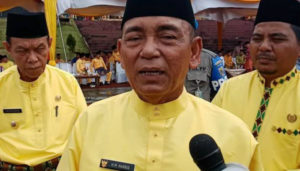 Bupati Pelalawan HM Harris