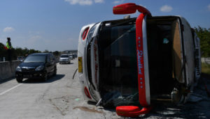 Bus Sindoro Satriamas