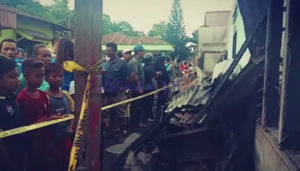 Pabrik Korek Terbakar