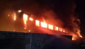 Gerbong Kereta Terbakar