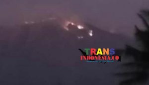 Gunung Merbabu Terbakar