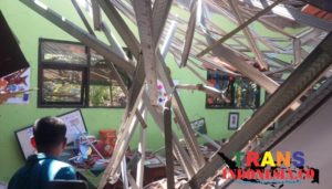 Atap SDN Gentong Pasuruan