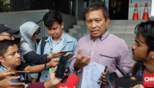 Dewi Tanjung Dipolisikan