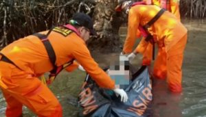 Kapal Tenggelam Batam