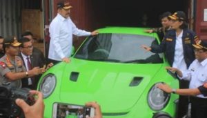 Mobil Mewah Seludupan