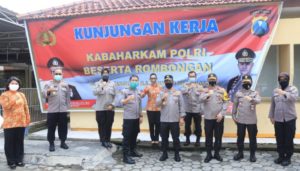 Kabaharkam Agus Andrianto