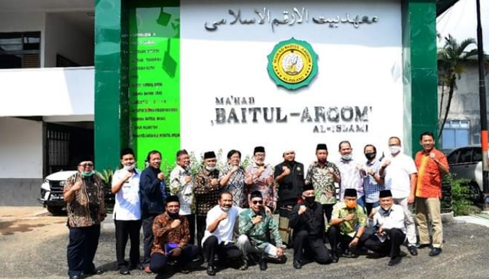 Ponpes Ma'had Baitul Aqrom