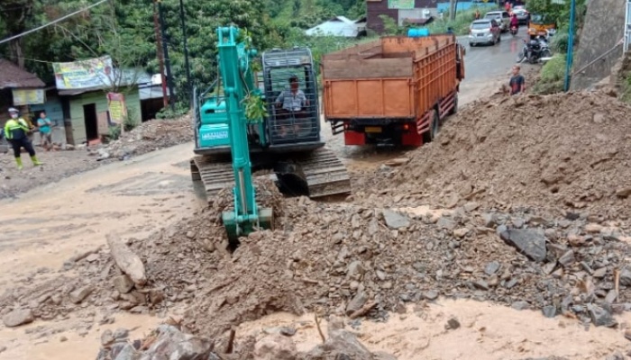 Banjir Bandang Dan Tanah Longsor Sumatera Utara Akibatkan 1 Korban Jiwa ...