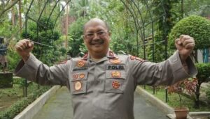 Profesor Chryshnanda