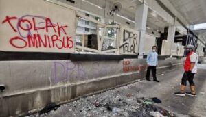 Coretan Tolak Omnibus Law