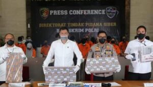 Pembobol Rekening dan Akun Grab