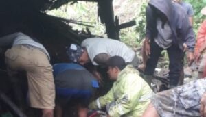 Tanah Longsor Karangasem