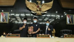 Sidang Paripurna DPRD Jabar