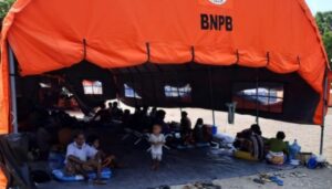 Pengungsi Gunung Ili Lewotolok