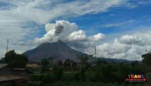 Gunung Sinabung Karo