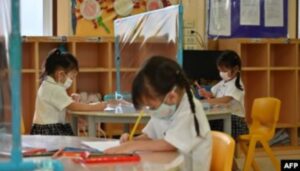 Sekolah Bangkok Tutup