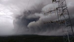 Gunung Semeru Bergolak