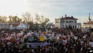 Demo Mahasiswa Turki