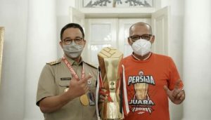 Pelatih Persija dan Anies