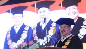 Prof Chryshnanda Dwilaksana