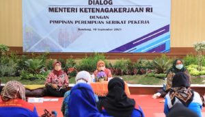 Dialog Perempuan