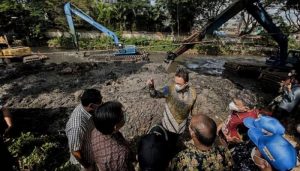 Gerebek Lumpur Krukut