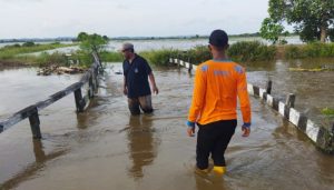 Jembatan Penajam Putus