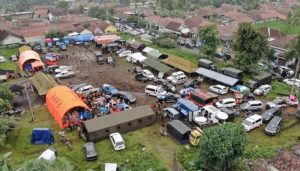 Posko Pengungsi Semeru