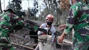 Pencarian Korban Semeru