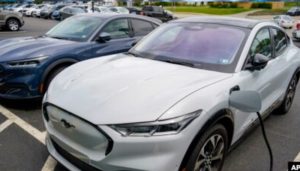 Mobil Ford