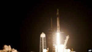 Roket SpaceX Falcon