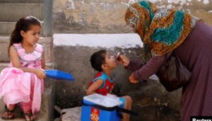 Vaksinasi Polio