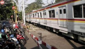 Perlintasan Kereta Api