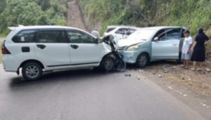 Mobil Tabrakan Beruntun