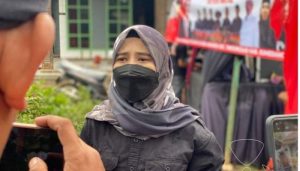 Ineu Purwadewi Sundari