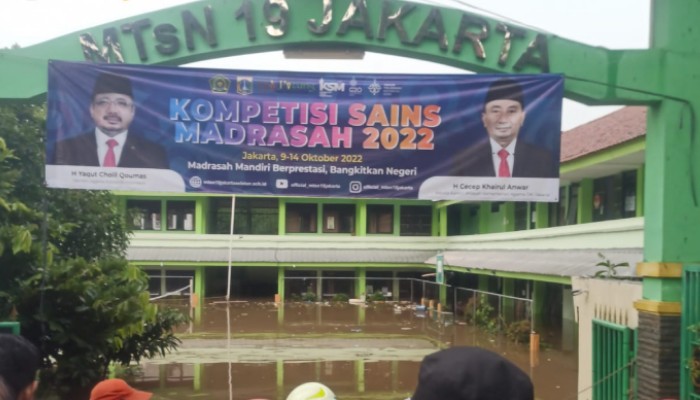 Banjir Regut Nyawa 3 Siswa MTs N19 Pondok Labu Tertimpa Tembok Bangun ...