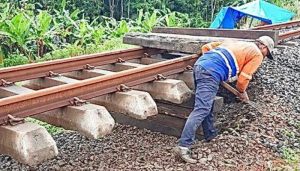 Bantalan Rel Kereta Api