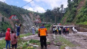 Jembatan Gladak Perak