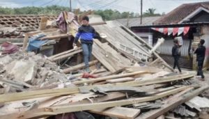 Runtuhan Bangunan Gempa Cianjur