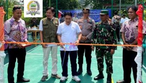 Ketua DPRD BN Holik
