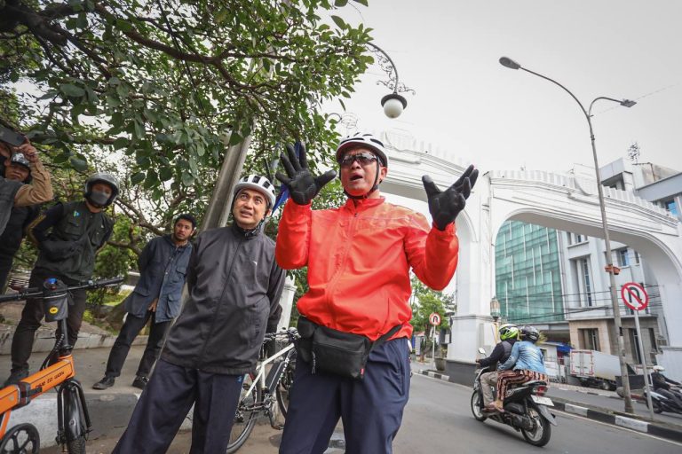 Trotoar Bandung