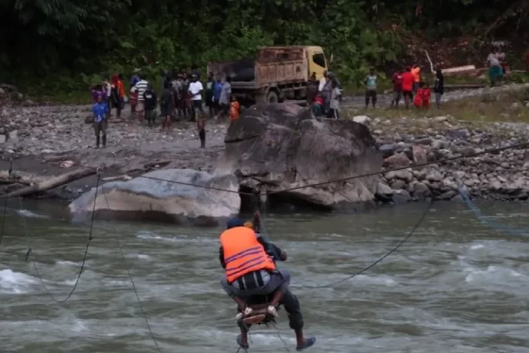 Jembatan Sling Putus