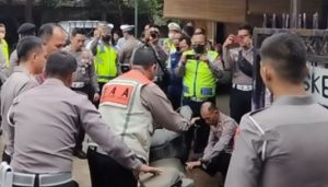 Rekonstruksi Mahasiswa UI