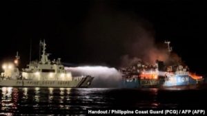 Feri Filipina Terbakar