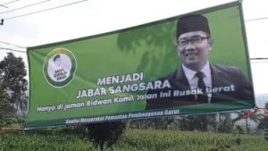 Baliho Mosi Tidak Percaya