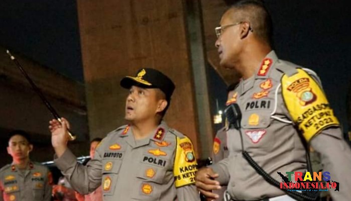 Kapolda Karyoto dan Dirlantas Latif Usman